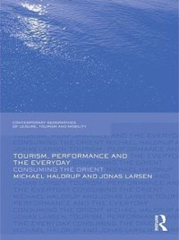 Cover Tourism, Performance and the Everyday