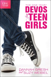 Cover One Year Devos for Teen Girls