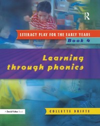 Cover Literacy Play for the Early Years Book 4