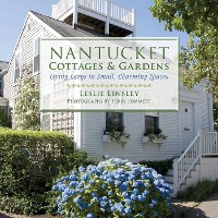 Cover Nantucket Cottages and Gardens