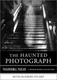 Cover Haunted Photograph